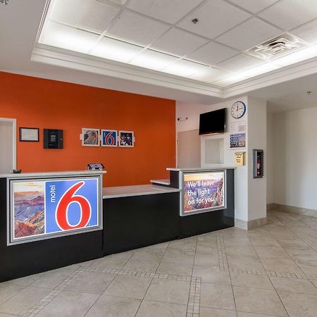 Motel 6-San Antonio, Tx - Downtown - Alamo Dome Luaran gambar
