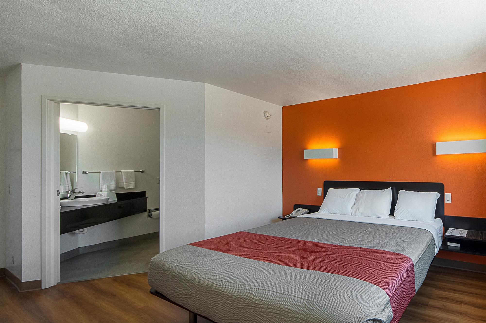 Motel 6-San Antonio, Tx - Downtown - Alamo Dome Luaran gambar