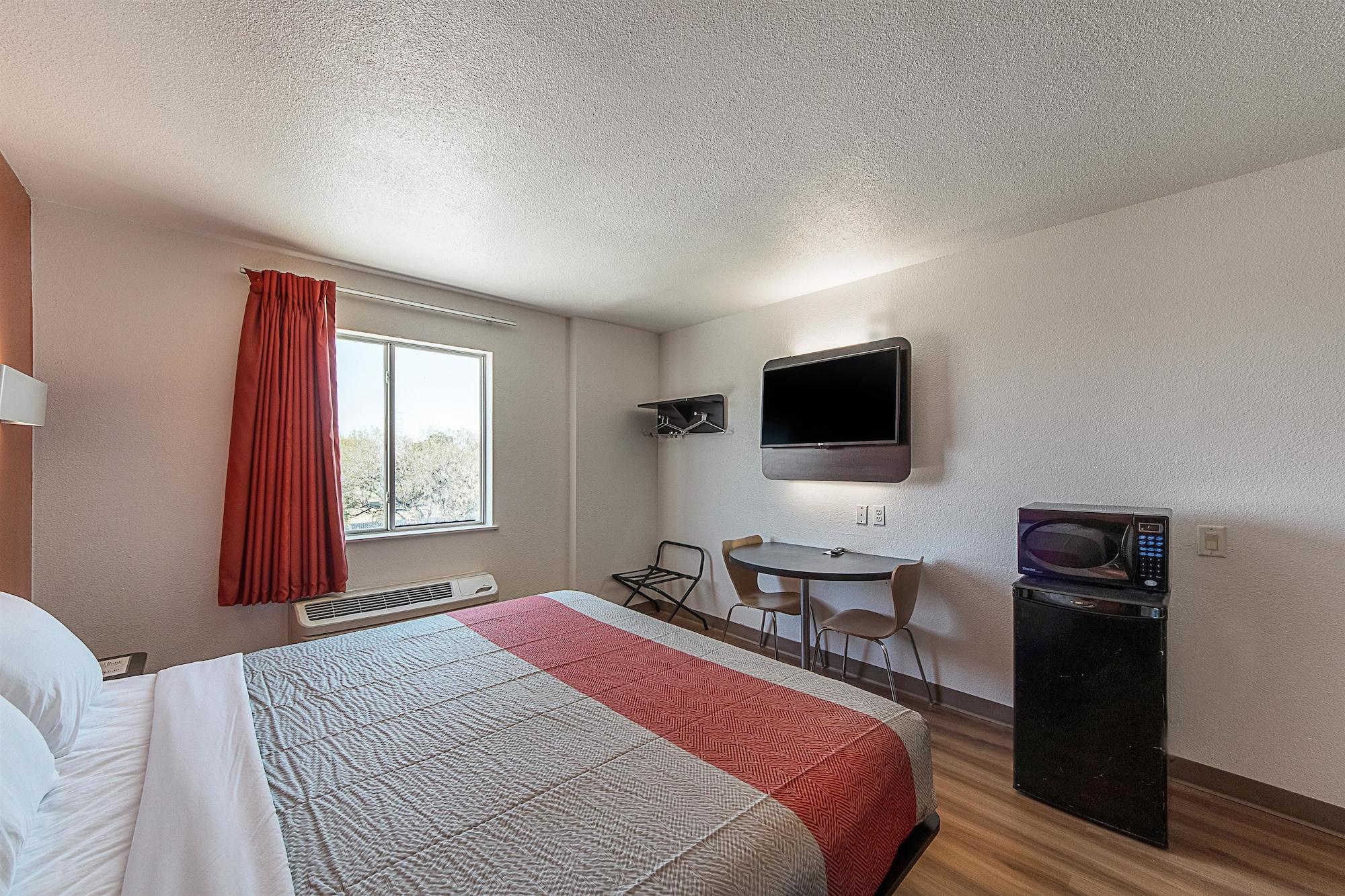 Motel 6-San Antonio, Tx - Downtown - Alamo Dome Luaran gambar