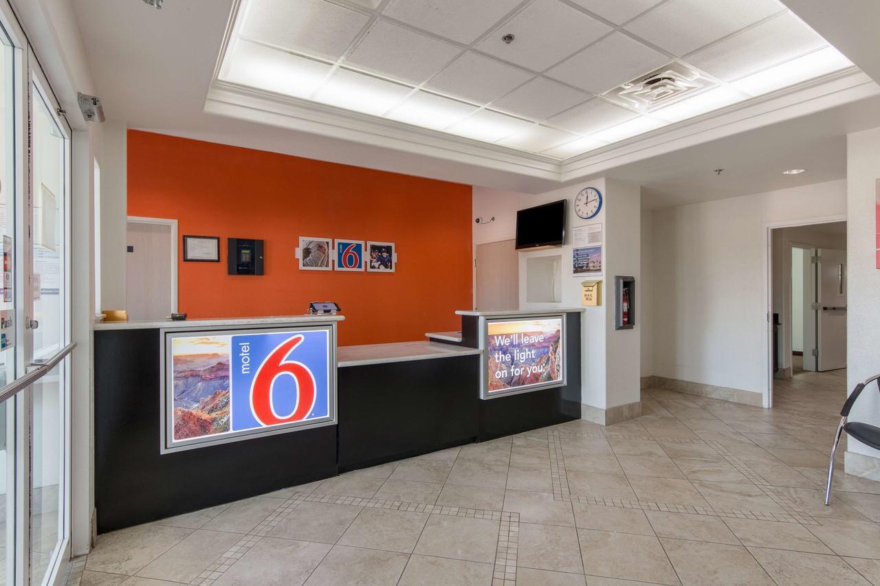 Motel 6-San Antonio, Tx - Downtown - Alamo Dome Luaran gambar