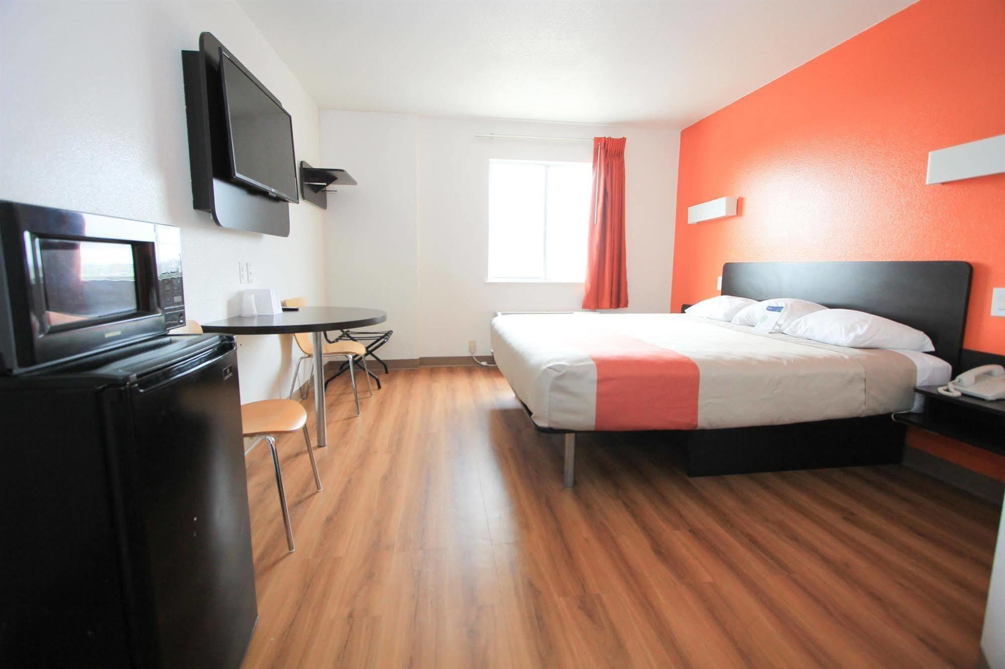 Motel 6-San Antonio, Tx - Downtown - Alamo Dome Luaran gambar